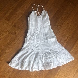 4/$25 GUESS white midi sundress